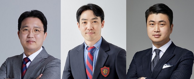▲ 왼쪽부터 윤성대 이랜드리테일 신임 대표, 안영훈 이랜드리테일 공동 대표, 최운식 이랜드월드 대표.ⓒ이랜드그룹