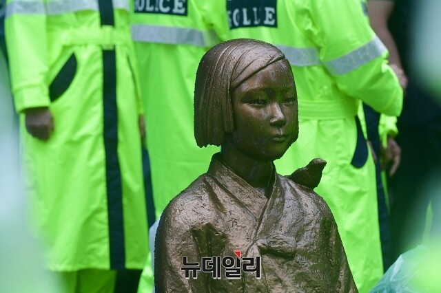 ▲ 서울 종로구 옛 주한 일본대사관 앞 평화의 소녀상. ⓒ뉴데일리 DB