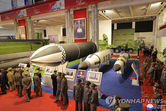 ▲ 지난해 10월 북한이 평양에서 개최한 방산전시회 '자위-2021' 당시 전시한 장거리 탄도미사일들. 북한이 아직 시험발사를 하지 않은 미사일은 여러 종류가 있다. ⓒ연합뉴스. 무단전재 및 재배포 금지.