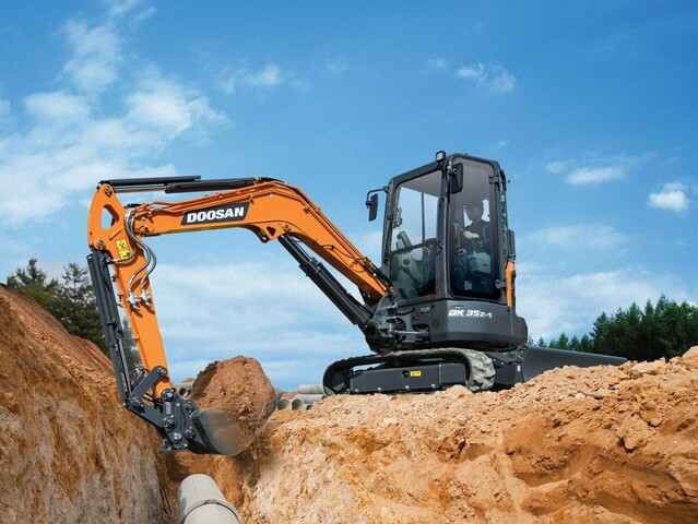 ▲ 현대두산인프라코어의 신형 미니굴착기 DX35Z-7. ⓒ현대두산인프라코어