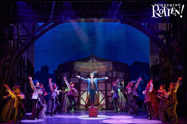 ▲ 뮤지컬 '썸씽로튼' 공연 장면.ⓒ엠씨어터