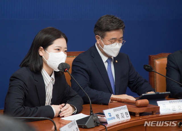 ▲ 8일 오전 국회에서 열린 더불어민주당 비상대책위원회 회의에서 박지현 비대위원장이 모두발언을 하고 있다. ⓒ뉴시스