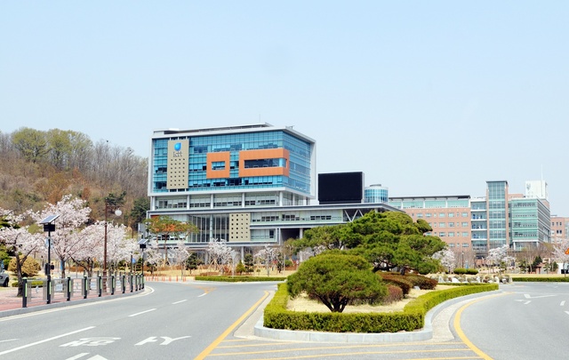 ▲ 국립금오공과대학교(총장 곽호상)가 중소벤처기업부에서 시행하는 ‘2022 산학연 플랫폼 협력기술개발사업 운영기관’에 선정됐다.ⓒ금오공대