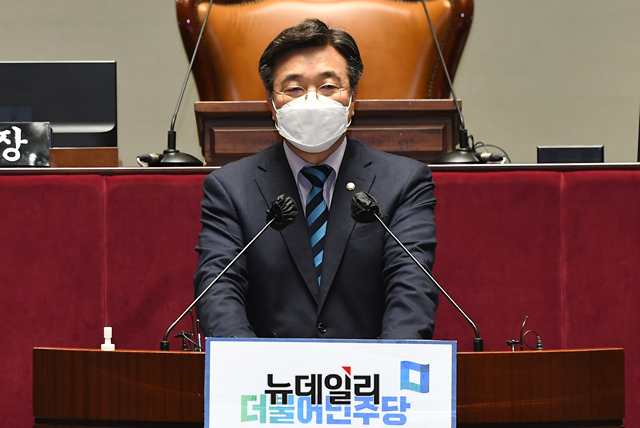 ▲ 윤호중 더불어민주당 공동비상대책위원장이 지난 12일 오후 국회에서 열린 의원총회에서 발언하고 있다. ⓒ뉴데일리(사진=공동취재단)