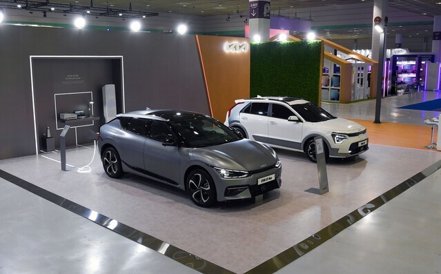 ▲ 기아가 2022 월드 IT쇼에서 EV6 GT-Line과 니로 EV를 전시한다. ⓒ기아