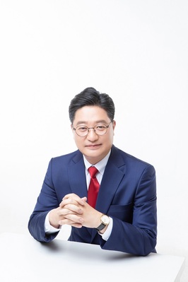 ▲ 문충운 포항시장 예비후보.ⓒ문충운 예비후보실