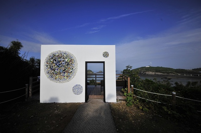 ▲ 충남 홍성군 죽도 동바지 조망대 산책로에 설치된 조형물.ⓒ홍성군