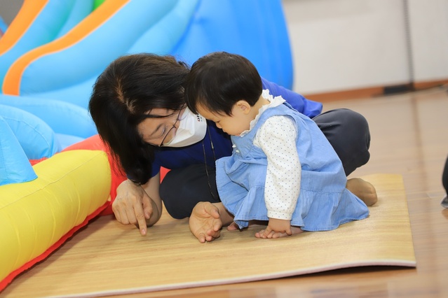 ▲ 마숙자 경북교육감 예비후보는 5월 5일 어린이날을 맞이해 김천 사랑의 집을 찾아 아이들과 함께 오전을 보냈다고 밝혔다.ⓒ마숙자 예비후보 사무소