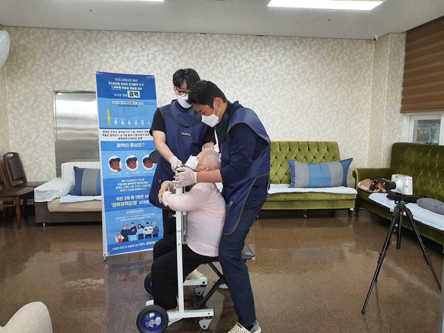 ▲ 칠곡군은 결핵감염에 취약한 만 65세 이상을 대상으로 ‘노인결핵검진사업’을 실시한다.ⓒ칠곡군