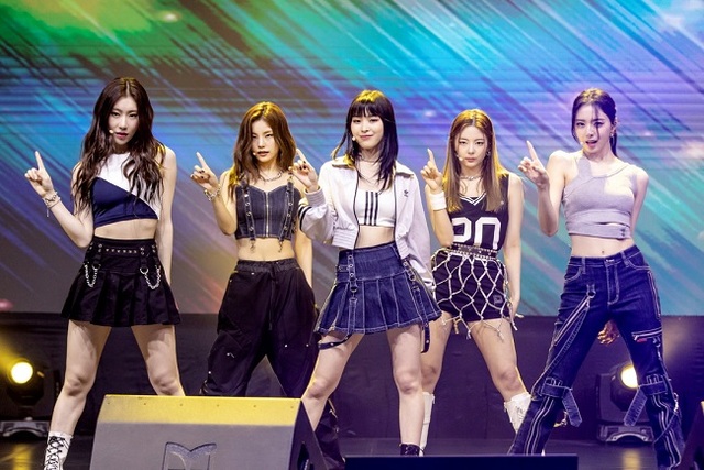 ▲ 걸그룹 '있지'의 콘서트 무대. ⓒ레드엔젤