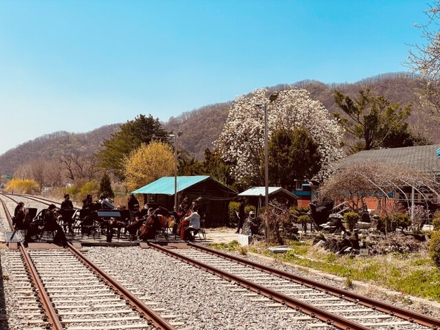 ▲ '2022 꿈의 오케스트라 프로젝트 : 관계와 감정 다시 잇기' 현장(연천).ⓒ한국문화예술교육진흥원