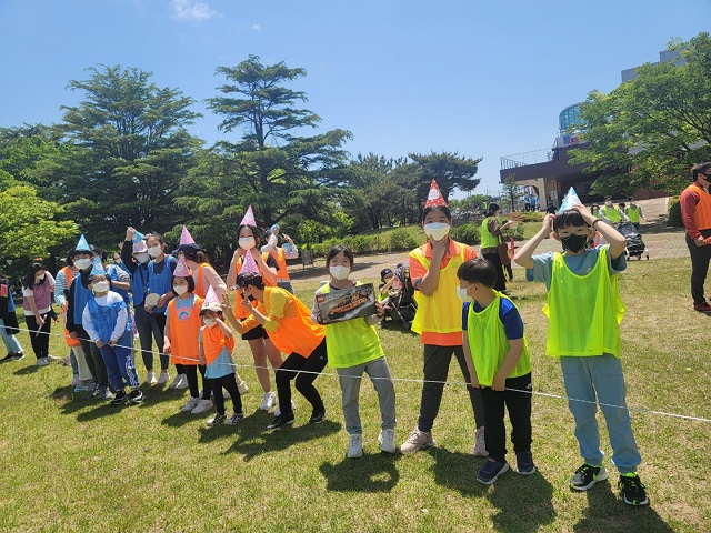 ▲ 월성본부는 지난 14일 경주시 양남면 나아리 소재 한마음공원 일원에서 ‘월성 한마음공원 온가족운동회 5!해피데이’를 개최했다.ⓒ월성본부