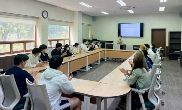 ▲ 선린대학교는 지난 18일 대학 본부 대회의실에서 ‘1주기 전문대학혁신지원사업 성과평가 보고 및 2주기 의견수렴을 위한 재학생 간담회’를 열었다.ⓒ선린대