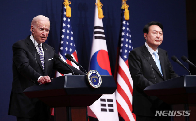 ▲ 윤석열 대통령과 조 바이든 미국 대통령이 21일 서울 용산 대통령실 청사에서 공동기자회견을 하고 있다. ⓒ