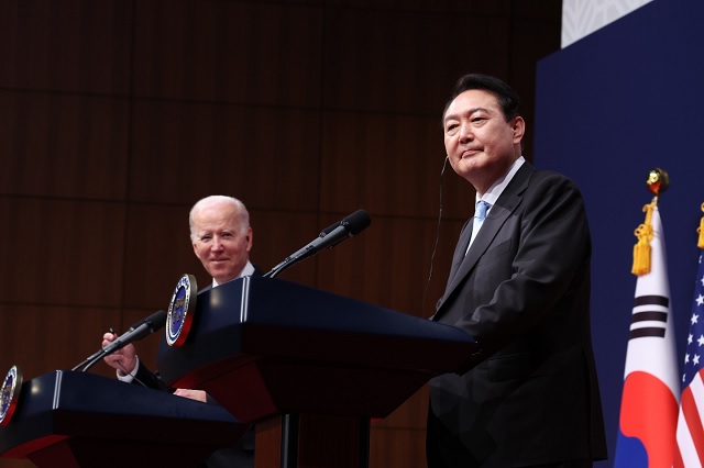 ▲ 윤석열 대통령과 조 바이든 미국 대통령이 지난 21일 서울 용산 대통령실에서 정상회담을 가진 뒤 공동기자회견을 하고 있다.ⓒ대통령실 국민소통관실