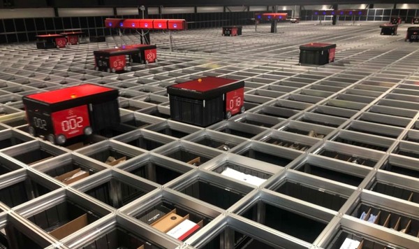 ▲ 오토스토어의 큐브스토리지 자동화 시스템. ⓒ오토스토어