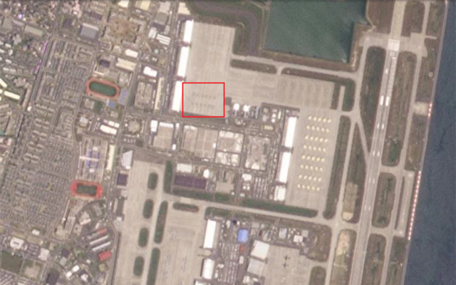 ▲ 美위성업체 '플래닛 랩스'가 야마구치현 소재 이와쿠니 美해병기지를 촬영한 위성사진. 붉은색 사각형 안의 점이 F-35A 스텔스 전투기다. ⓒ美플래닛 랩스 제공-VOA 관련보도 화면캡쳐.