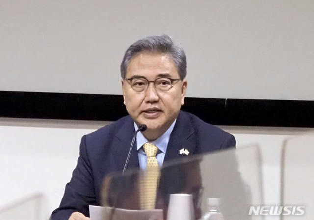 ▲ 박진 외교부 장관은 14일(현지시간) 한국언론 특파원들과의 간담회에서 