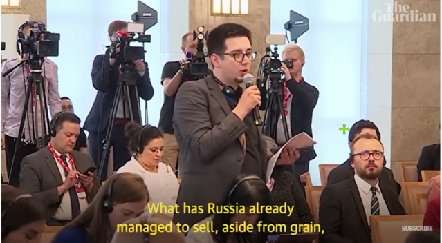 ▲ 돌발질문하는 우크라이나 기자ⓒ더 가디언 캡처