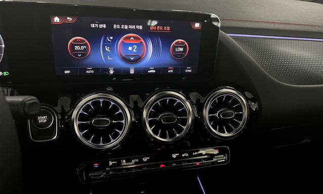 ▲ 디스플레이에서 각종 설정을 조작해봤다. ⓒ김재홍 기자