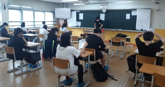 ▲ 18일 치러전 임용시험 장면.ⓒ대전시교육청