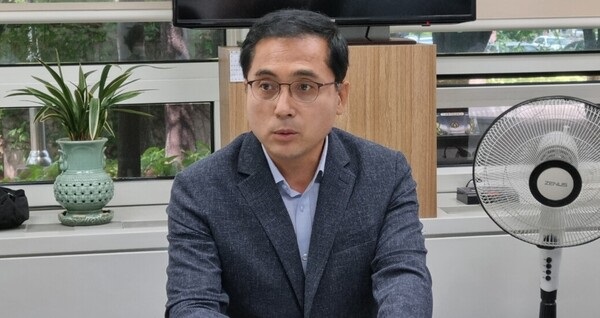 ▲ 박희조 대전 동구청장 당선인은 20일 대전시의회 기자실을 찾아 민선 8기 구정 운영 방향을 밝혔다.ⓒ대전정치부기자단