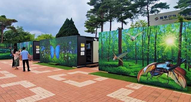 ▲ 영천시(시장 최기문)는 호국의 달을 맞아 ‘곤충과 천적’ 야외 특별·기획전을 이달 23일부터 다음 달 10일까지 최무선과학관에서 개최한다.ⓒ영천시