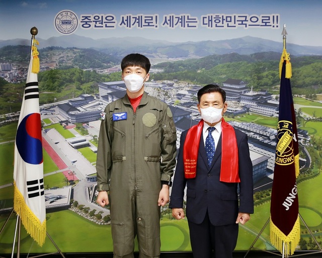 ▲ 빨간마후라 수료자 대표 학생_정호성 씨.ⓒ중원대