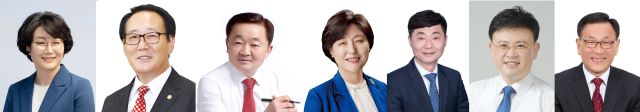 ▲ (왼쪽부터) 변은영, 이완복, 정태훈, 임은성, 최재호,  이영신, 홍성각 위원장.ⓒ청주시의회
