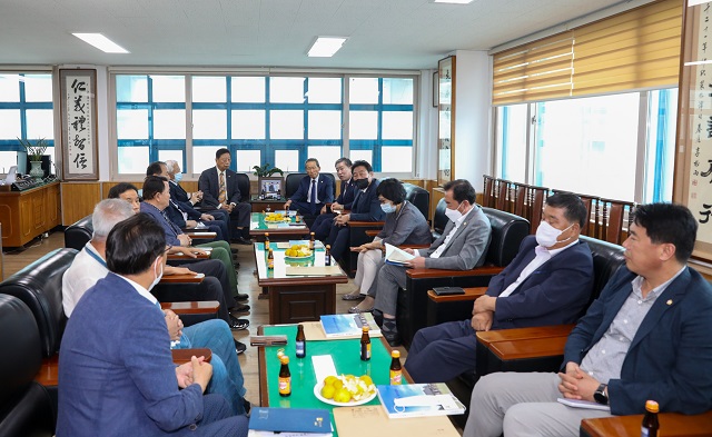 ▲ 경주시의회는 13일 제9대 경주시의회 출범을 맞이해 관내 기관단체를 방문해 다양하고 생생한 목소리를 청취했다.ⓒ경주시의회