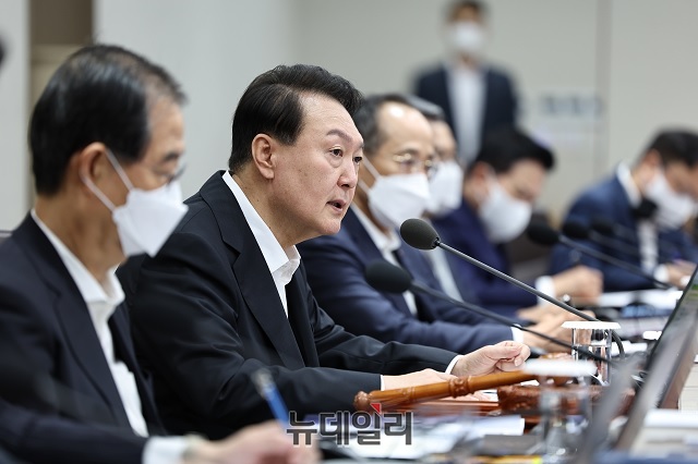 ▲ 윤석열 대통령이 19일 오전 서울 용산 대통령실에서 국무회의를 주재하고 있다.ⓒ대통령실 국민소통관실