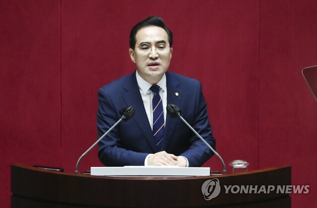 ▲ 더불어민주당 박홍근 원내대표가 20일 오전 서울 여의도 국회에서 열린 제398회 국회(임시회) 제2차 본회의에서 교섭단체 대표연설을 하고 있다ⓒ연합뉴스