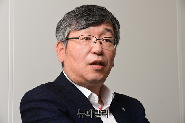 ▲ 정중호 하나금융경영연구소장이 지난 21일 서울 을지로 사무실에서 뉴데일리와 인터뷰를 하고 있다. ⓒ강민석 기자