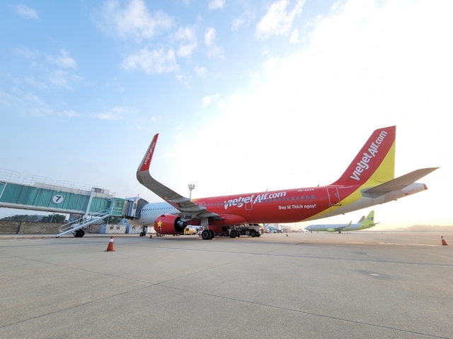 ▲ 베트남 비엣젯항공기 부정기편.ⓒ한국공항공사 청주지사