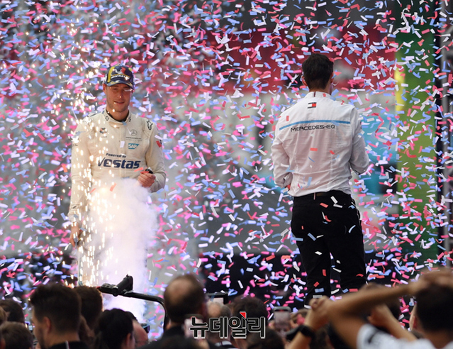 ▲ 포뮬러E 챔피언십 시즌8 챔피언, 스토펠 반도른. ⓒ포뮬러E