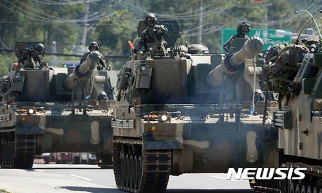 ▲ 2017년 8월 을지프리덤가디언(UFG) 훈련 당시 기동 중인 K9 자주포 부대. ⓒ뉴시스. 무단전재 및 재배포 금지.