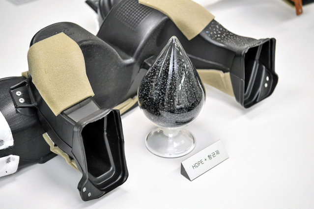 ▲ 향균 에어덕트에는 신소재가 적용됐다 ⓒ현대모비스