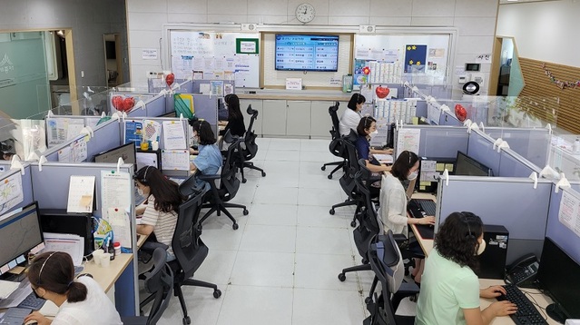 ▲ 세종시 민원콜센터 내부 모습.ⓒ세종시