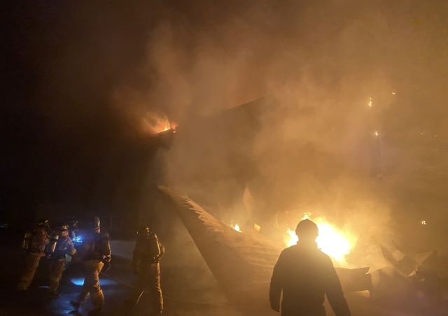 ▲ 제천시 왕암동 기계부품 제조공장 화재현장 모습.ⓒ충북소방본부