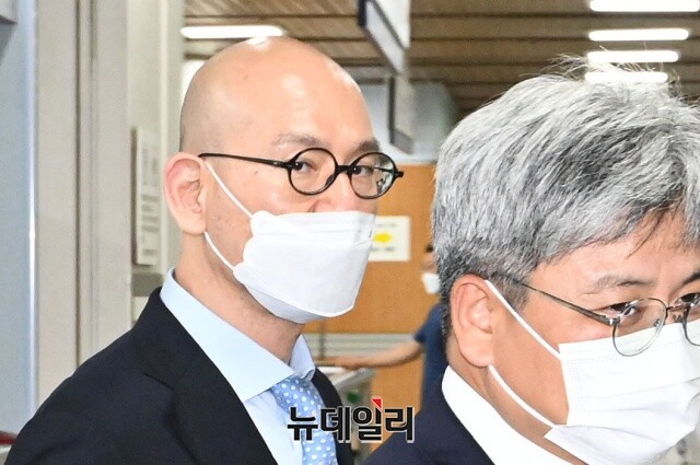 ▲ 법원에 출석하는 이해욱 DL그룹 회장. ⓒ강민석 기자