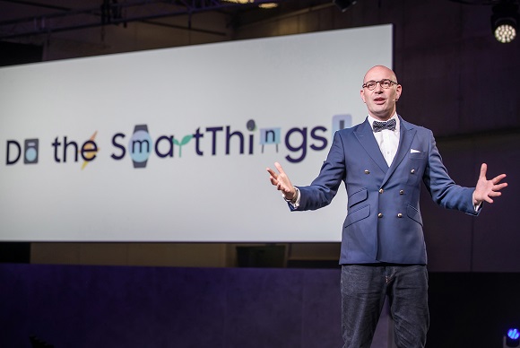 ▲ 삼성전자 유럽총괄 마케팅 책임자 벤자민 브라운(Benjamin Braun) 상무가 독일 베를린 '메세 베를린(Messe Berlin)'에서 열리는 유럽 최대 가전전시회 'IFA 2022'를 하루 앞둔 1일 개최된 삼성 프레스 컨퍼런스에서 오프닝 연설을 하고 있다.ⓒ삼성전자