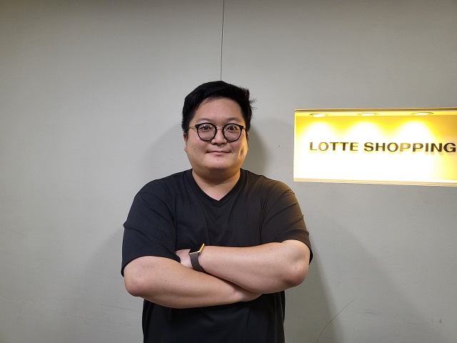 ▲ 안웅 FreshFood부문 축산팀 칩바이어가 포즈를 취하고 있다ⓒ롯데백화점