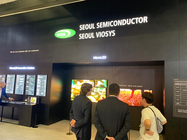 ▲ 독일 베를린에서 열린 'IFA 2022'에 참가한 서울바이오시스가 마이크로 LED를 전시했다. ⓒ이성진 기자