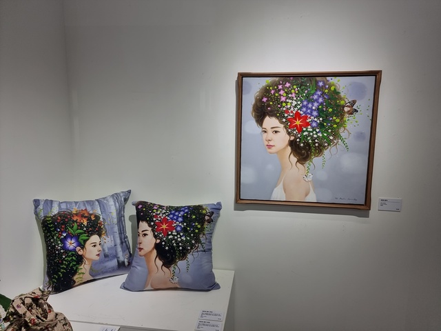 ▲ 대구 패턴 디자인 연구회 고문으로 활동하는 박소령 작가의 '여인의 향기' 작품.ⓒ대구 패턴 디자인 연구회