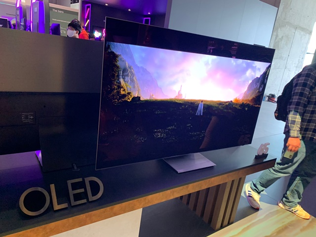 ▲ 독일 베를린에서 열린 'IFA 2022'에서 삼성전자가 전시한 QD-OLED TV. ⓒ이성진 기자