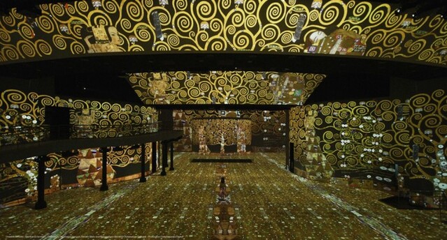 ▲ 빛의 시어터 '구스타프 클림트: 골드 인 모션' 전시 내부.ⓒ티모넷