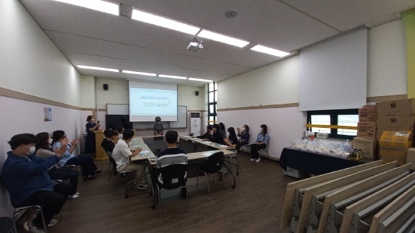 ▲ 충주시학교밖청소년지원센터는 2023년 검정고시를 대비하기 위해 기초학습반을 13일 개강했다.ⓒ충주시