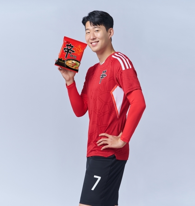 ▲ 농심 '신라면' 모델 손흥민. ⓒ농심