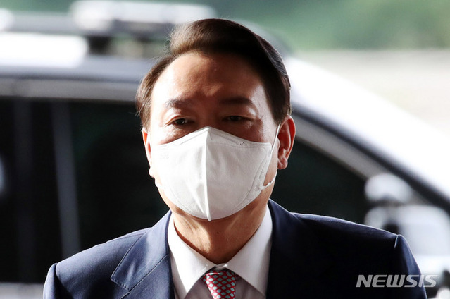 ▲ 윤석열 대통령이 26일 서울 용산 대통령실 청사로 출근하고 있다. ⓒ뉴시스