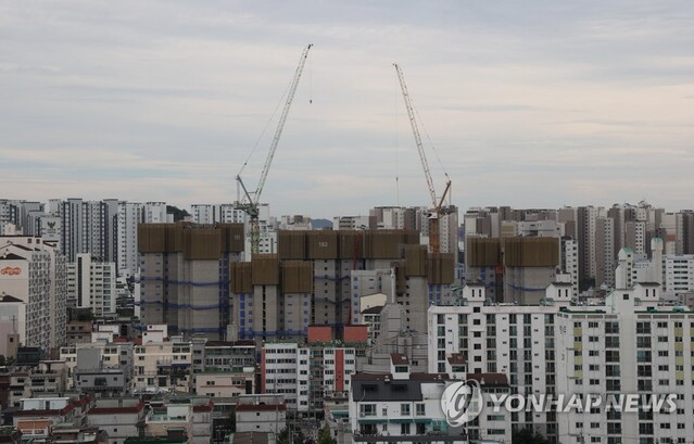 ▲ 서울 시내 아파트 재건축 현장.ⓒ연합뉴스